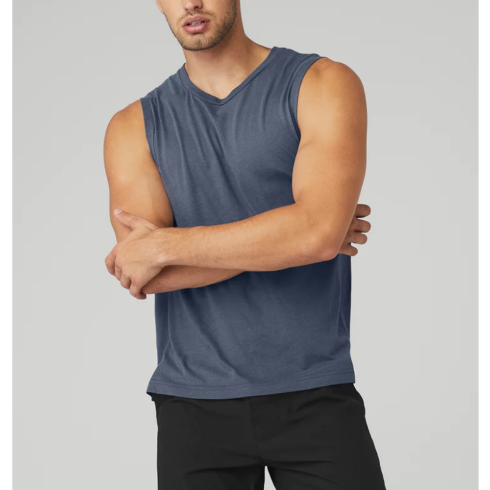 Alo Yoga The Triumph Tank